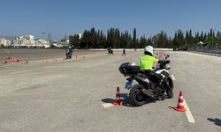 Antalya'da motosikletli polis timlerine yönelik eğitim verildi