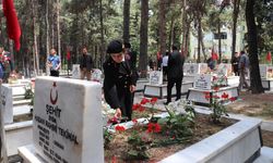 Burdur'da jandarmadan şehitlik ziyareti