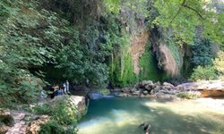 Hatay'da İnsanı Mest Eden Su!