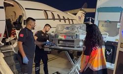 Hatay'da ambulans uçak 10 günlük bebek için havalandı