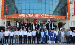 Kumluca Meslek Yüksekokulunda mezuniyet töreni düzenlendi
