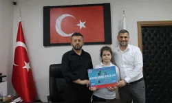 Harçlıklarıyla Kurban Alıp Filistin’e Bağışladı