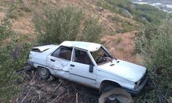 Mersin'de uçuruma yuvarlanan otomobildeki 3 kişi yaralandı