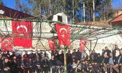 Rıza Tekerek’ten Cumhuriyet Vurgulu Bayram Mesajı