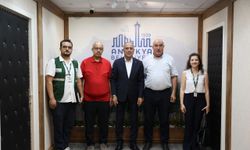 Yeşilay Hatay Şubesinden Antakya Belediye Başkanı Yapar'a ziyaret