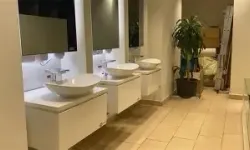AVM'de Skandal! Kadınlar Tuvaletinde Yakalandı, Vatandaşlar Linç Etti!