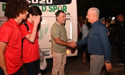 Demre Beymelek Belediyesporlu genç futbolcular Rusya'ya gitti