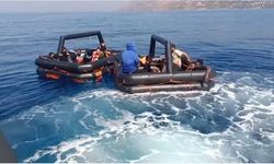 Ayvacık'ta 19 kaçak göçmen kurtarıldı!