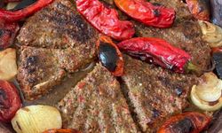 Hatay’ın Meşhur Tepsi Kebabı Tanıtım Rekoru Kırıyor