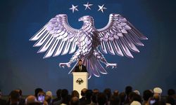 Suriye Yeni Ulusal Logosunu Tanıttı: Birleşik Suriye Mesajı