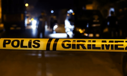 İzmir Dikili’de Facia Anne, Kızını Öldürüp İntihar Etti