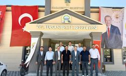 AK Parti Heyeti Belediye Hizmet Binasında Ziyarette
