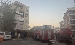 Antalya'da 4 katlı binada çıkan yangın söndürüldü