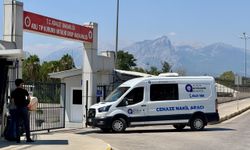 Antalya'da çıkan silahlı kavgada bir kişi öldü, bir kişi yaralandı