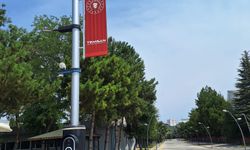 Bakanlık Geliştirdi Sokak Direkleri Hem Aydınlatacak Hem Şarj Edecek