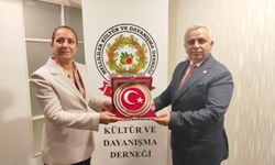 Burdur Valisi Bilgihan, Mellililer Kültür ve Dayanışma Derneği'ni ziyaret etti