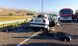 Erzurum-Tortum Yolunda Feci Kaza 4 Ölü, 3 Yaralı