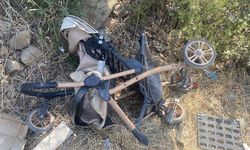 Hatay'da motosiklet yolda yürüyen aileye çarptı, 1 bebek öldü, 4 kişi yaralandı