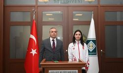 Başkan İbrahim Çenet’ten Dünya Şampiyonu Aybüke Kılınç’a Tebrik