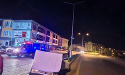 Isparta'da refüje çıkan otomobil sürücüsü yaralandı
