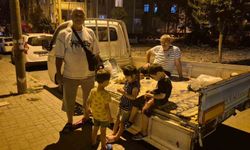 İstanbul’da Deprem Panikleri: Avcılar’da Aile Kamyonette Çay İçip Geceyi Geçirdi
