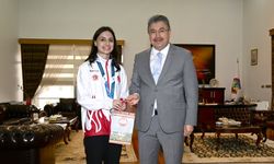 Osmaniyeli sporcu Aybüke Kılınç’tan dünya ikinciliği