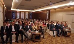 Isparta'da 126 kadın girişimci 'Girişimde Kadın Gücü' programında buluştu