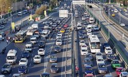 Okullar Açıldı, İstanbul Trafiği Kilitlendi