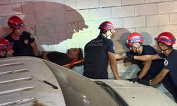 Adana'da otomobil ile çarpışan hafif ticari araçtaki 1 kişi öldü, 1 kişi yaralandı