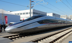 Çin’in CR450 treni hız rekoru kırdı