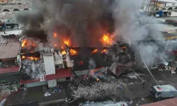 Adana’da hırdavat dükkanında yangın: Kontrol altına alındı