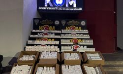 Adana'da bir depoda 107 bin 64 ilaç ele geçirildi