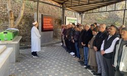 Antalya'da otomobilin çarpması sonucu ölen çocuğun cenazesi Kayseri'de defnedildi