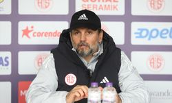 Antalyaspor Teknik Direktörü Bulut, Göztepe maçında planlarını 3 puan üzerine kuruyor: