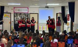Kadirli’de Minik Kalpler Kızılay’la Buluştu
