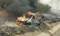 Mersin'de otomobilde çıkıp otluk alana sıçrayan yangın söndürüldü