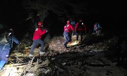 Adana'da dağda mahsur kalan 3 kişi için kurtarma çalışması başlatıldı