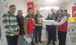 Hatay’da Üreticiye Akdeniz Meyve Sineği Tuzakları Dağıtıldı