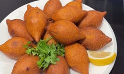 Osmaniyeli Komşuların Lezzet Buluşması Dağılmayan İçli Köfte Hazırlığı