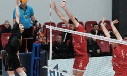 Voleybol: SMS Grup Efeler Ligi