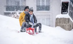 İstanbul’da Okullar Tatil Mi? 5 Ocak Pazartesi Günü Gözler Valilikte