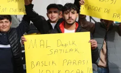 Kibar Feyzo 50 Yıl Sonra Sokakta