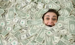 Dolar Tarihi Zirveye Ulaştı!  Dolar Piyasasında Son Durum Ne?