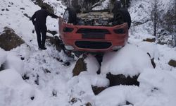 Gümüşhane’de Kamyonet Dereye Yuvarlandı 5 Yaralı