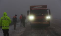 Hatay'da hafif ticari araçla panelvanın çarpışması sonucu 6 kişi yaralandı