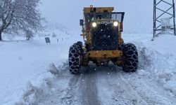 Kahramanmaraş'ta kar nedeniyle 156 kırsal mahalleye ulaşım sağlanamıyor