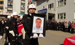 Mersin'de kalp krizi sonucu ölen polis memurunun cenazesi defnedildi