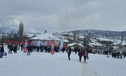 Saimbeyli ilçesinde kar şöleni düzenlendi