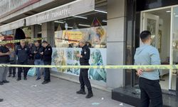 Adana'da kuyumcuyu gasbeden zanlı, kilitlenen kapıyı kırarak kaçtı