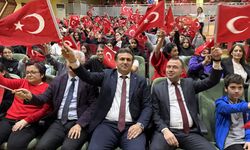 Alanya'da ilk ders 'bayrak sevgisi' temasıyla başladı